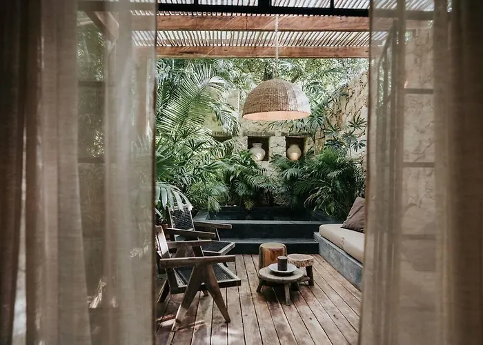 Design Loft With Private Pool And Spa Like Feature